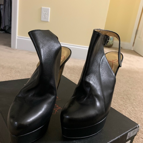 Walter Steiger high curved heel boot/sling back